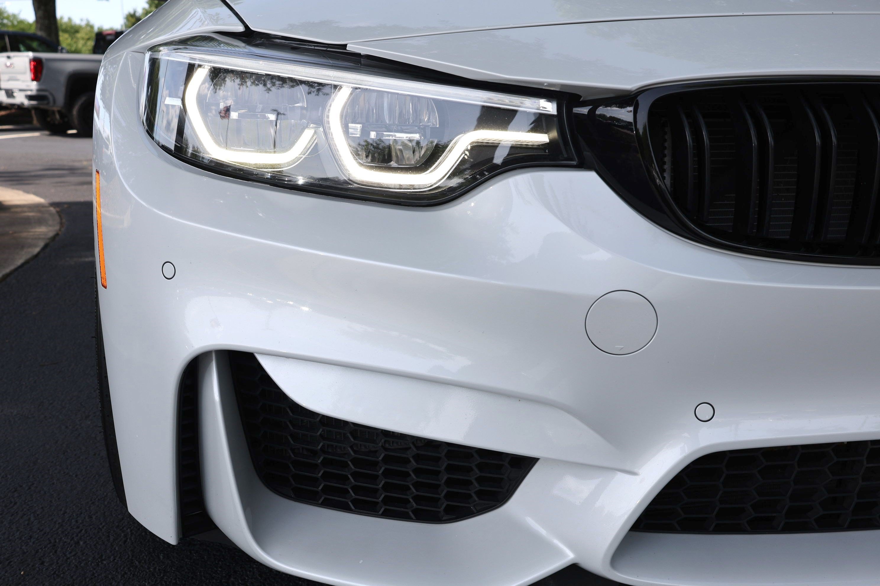 Used 2020 BMW M4 Coupe w/ Competition Package RWD image 34