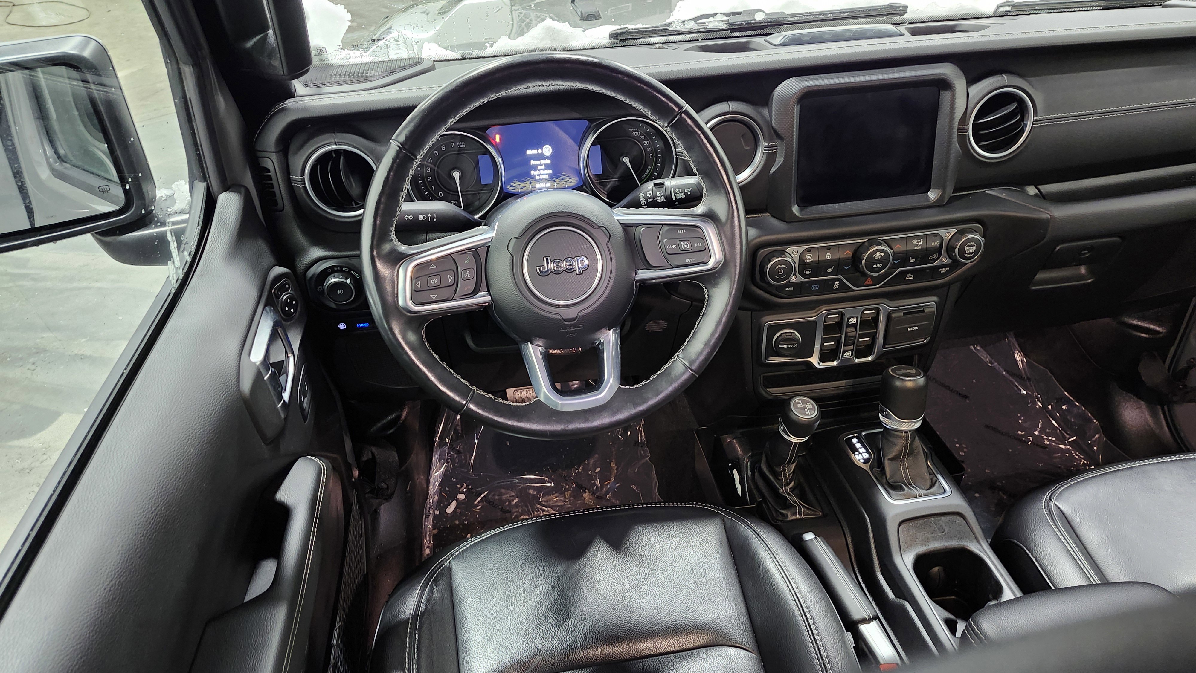 Used 2022 Jeep Wrangler Unlimited Sahara w/ Cold Weather Group image 26