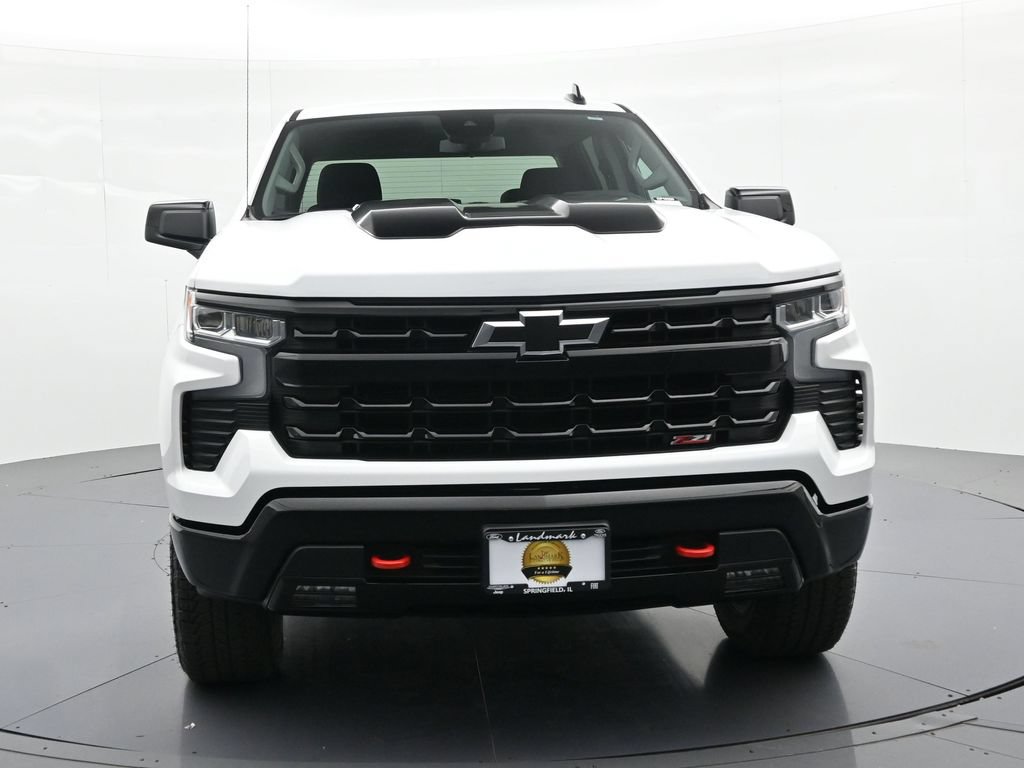 Used 2025 Chevrolet Silverado 1500 LT Trail Boss AWD/4WD image 3