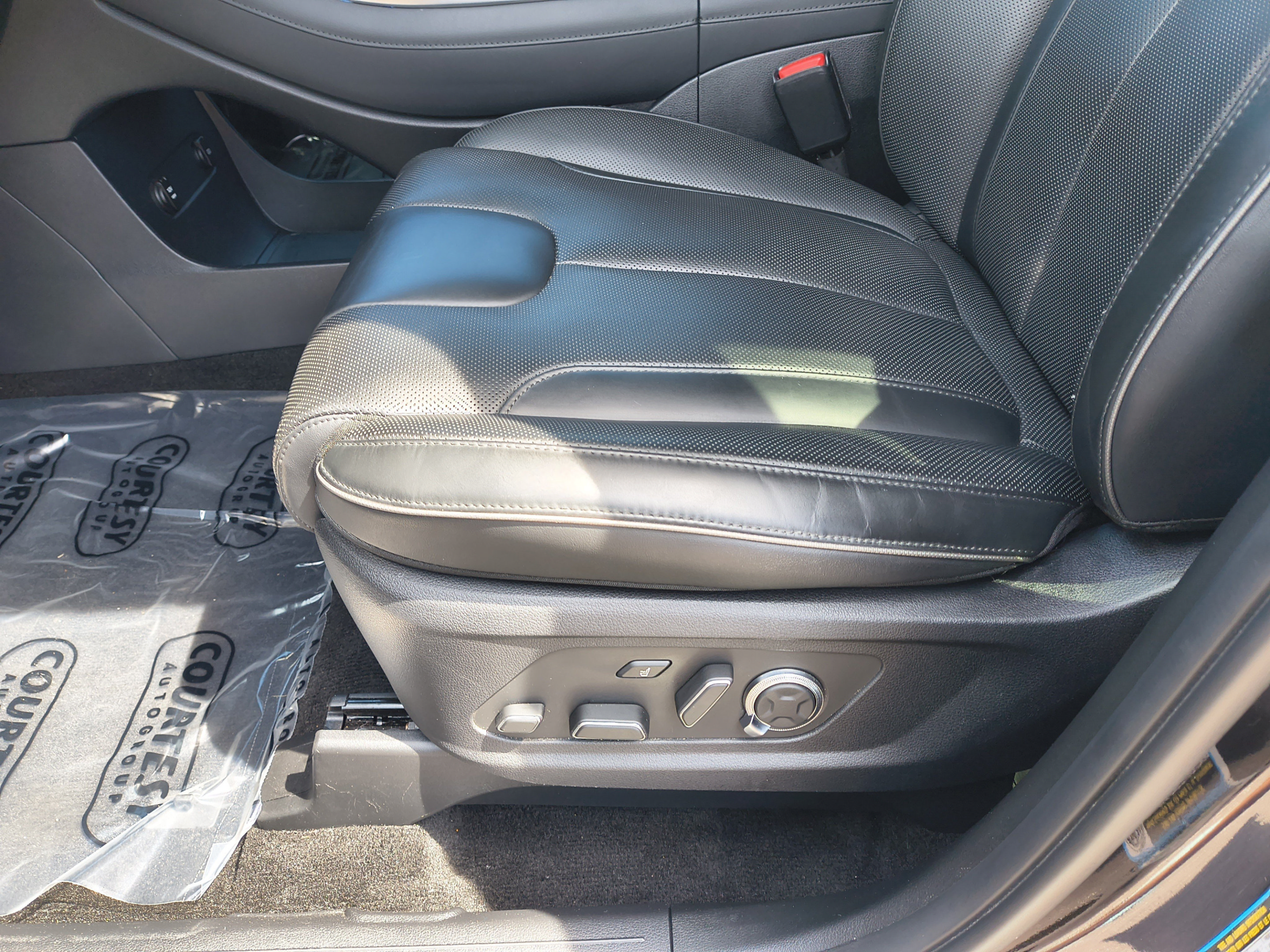 Certified 2024 Hyundai Palisade Calligraphy FWD image 20