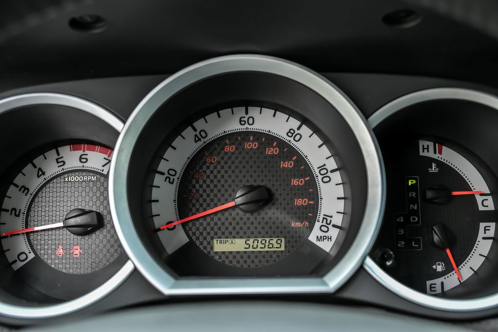 Used 2015 Toyota Tacoma TRD Pro AWD/4WD image 21