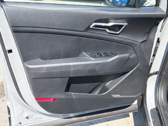 New 2027 Kia Sportage S FWD image 16
