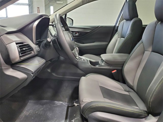 Used 2025 Subaru Outback Onyx Edition image 11