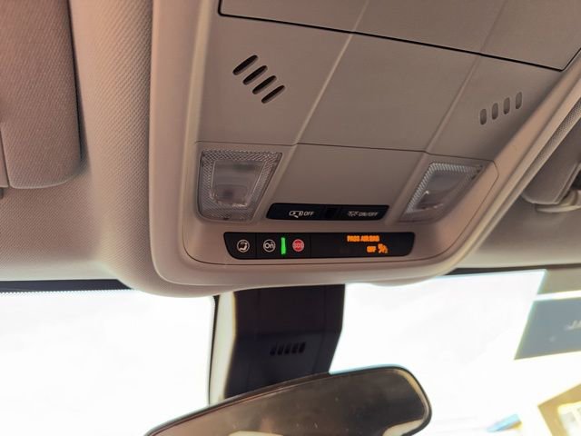 Used 2023 Chevrolet Equinox LT image 46