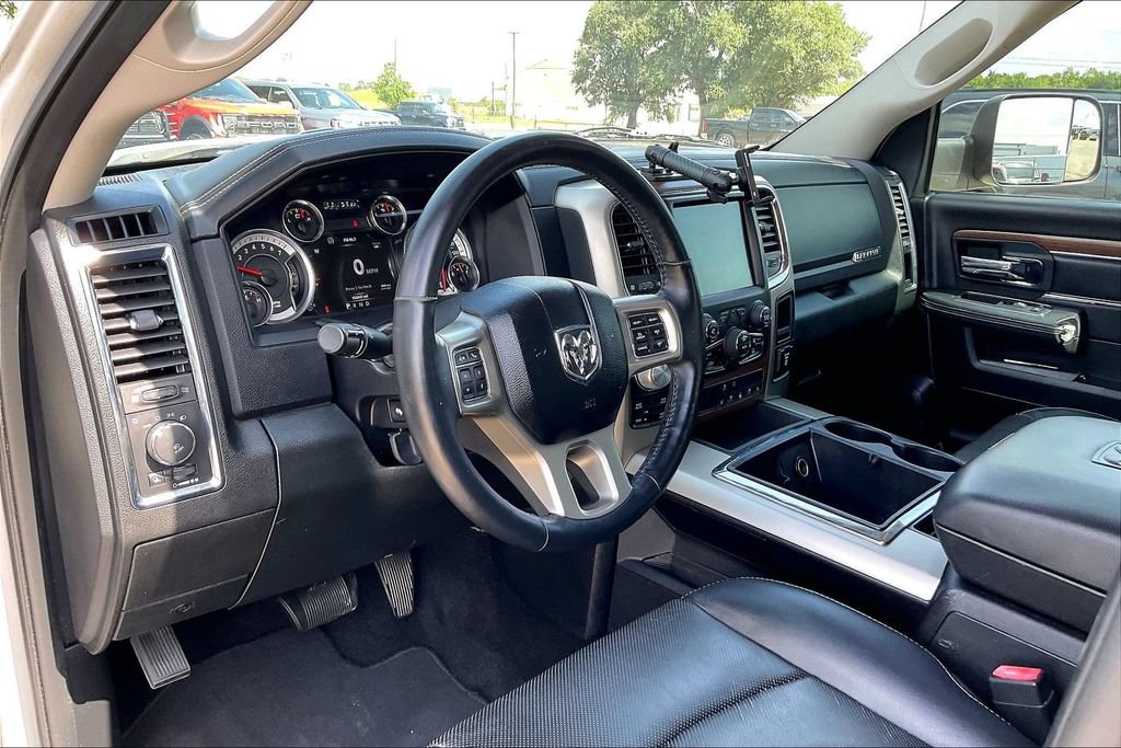 Used 2014 RAM 1500 Laramie w/ Convenience Group AWD/4WD image 14