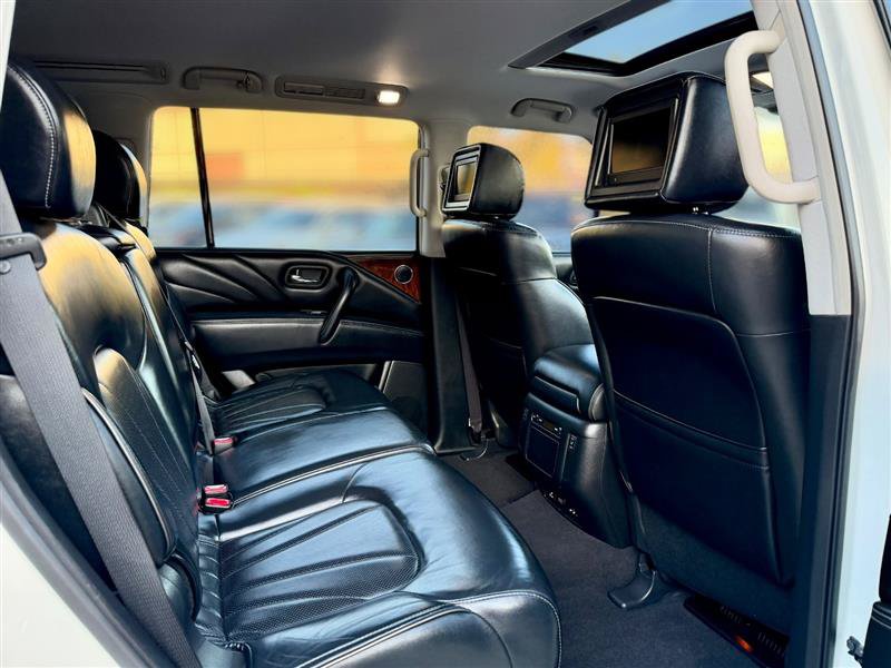 Used 2016 INFINITI QX80 4WD w/ Deluxe Technology Package image 15