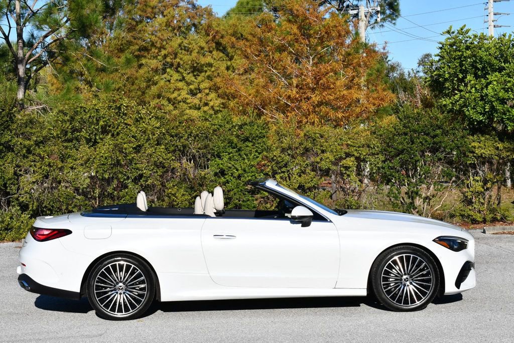 Used 2025 Mercedes-Benz CLE 300 4MATIC Cabriolet image 40