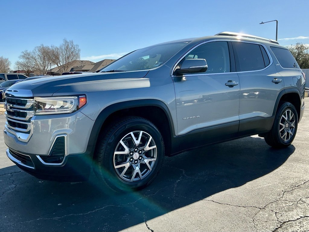 Used 2023 GMC Acadia SLT w/ Technology Package image 7