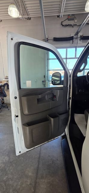 Used 2021 Chevrolet Express 2500 w/ Driver Convenience Package RWD image 12