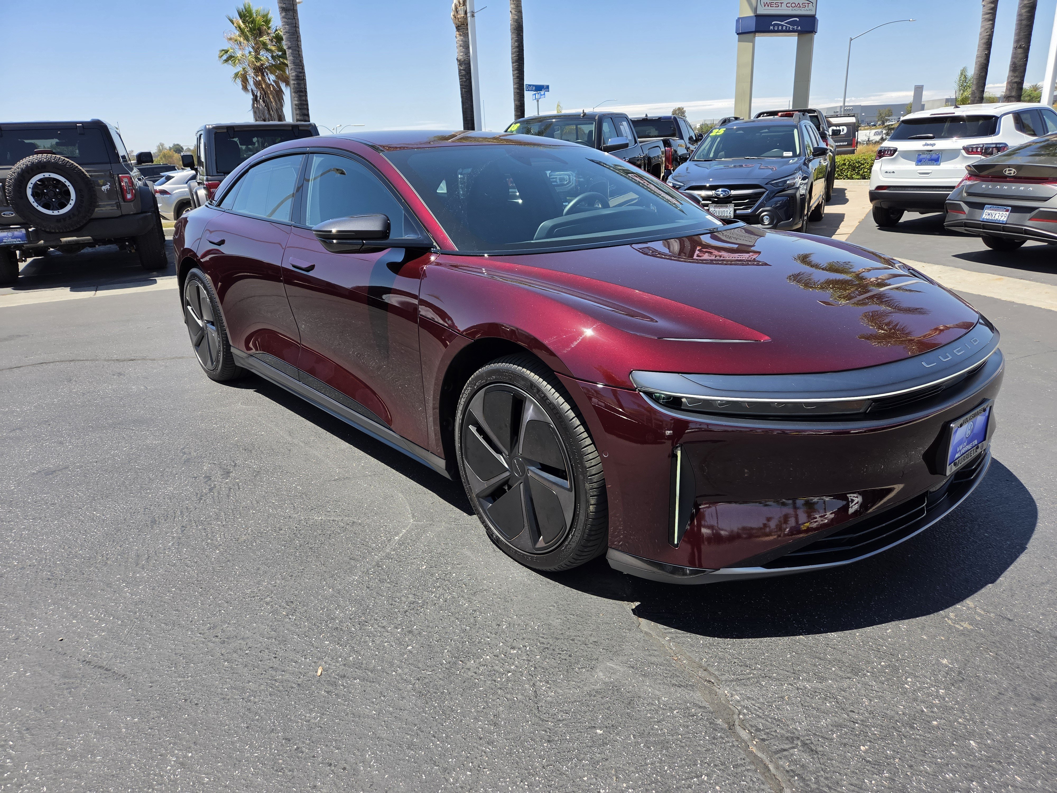 Used 2024 Lucid Air Touring AWD/4WD image 2