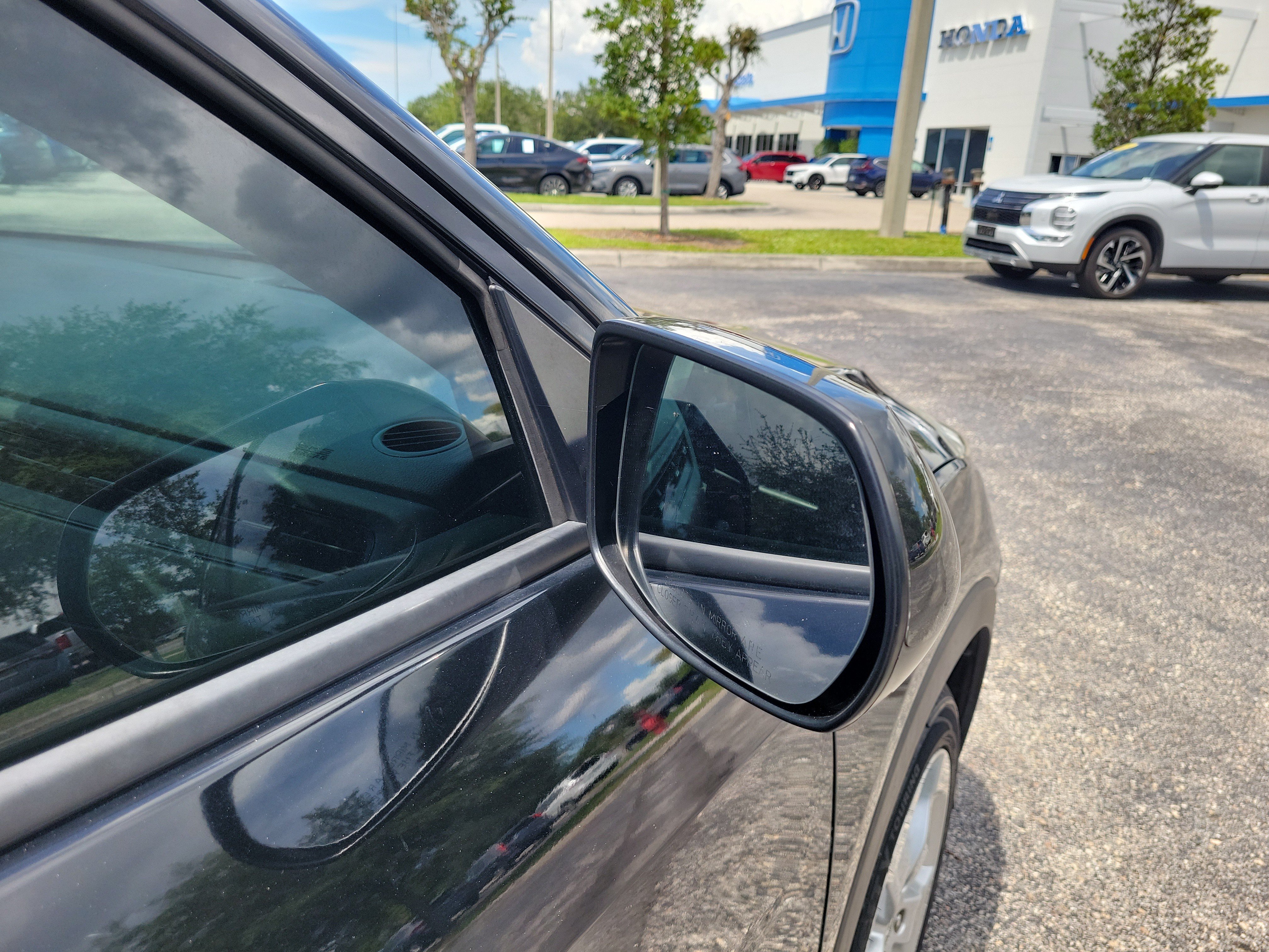 Used 2016 Honda HR-V LX image 9