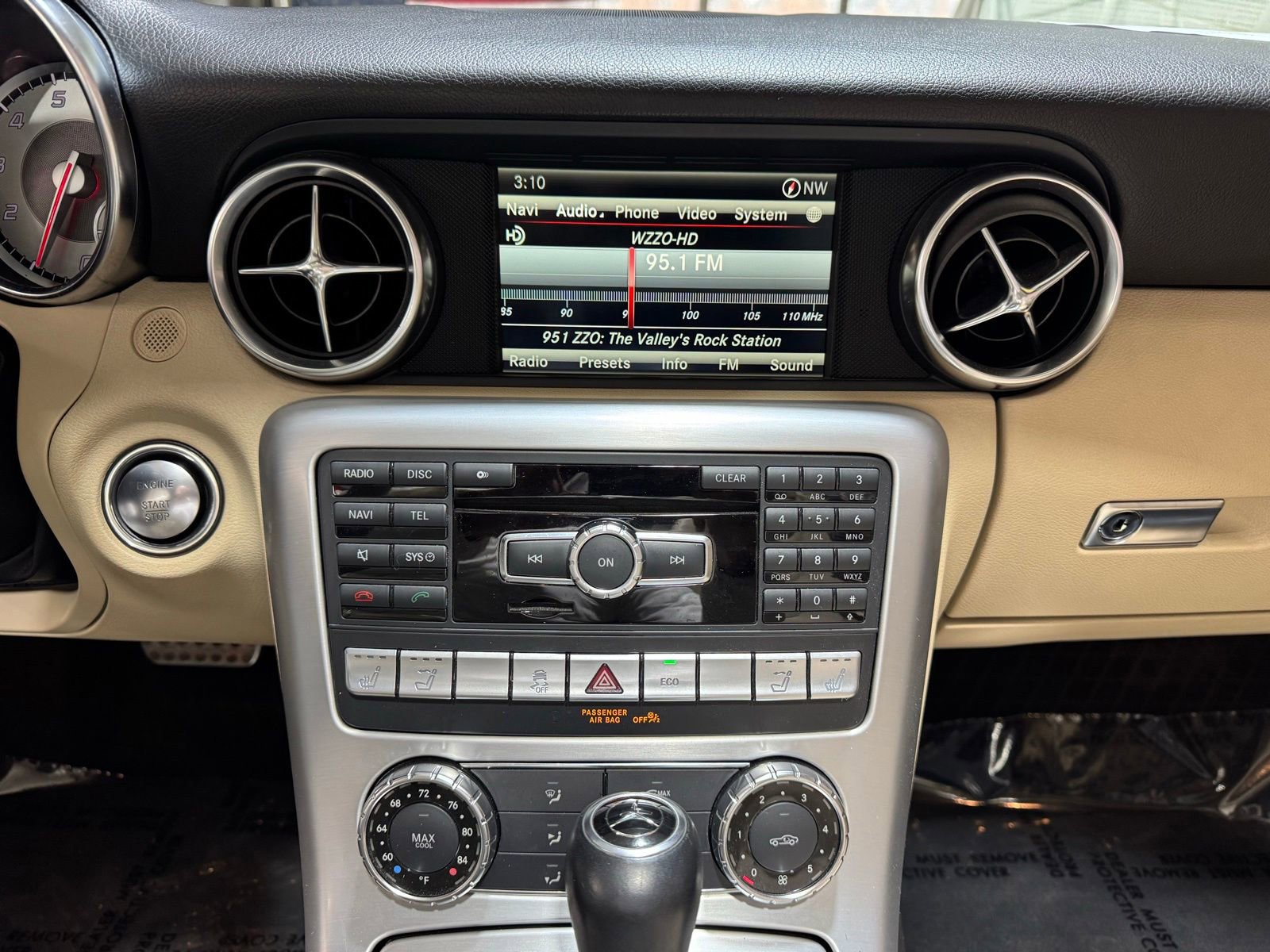 Used 2013 Mercedes-Benz SLK 350 w/ Multimedia Pkg image 15