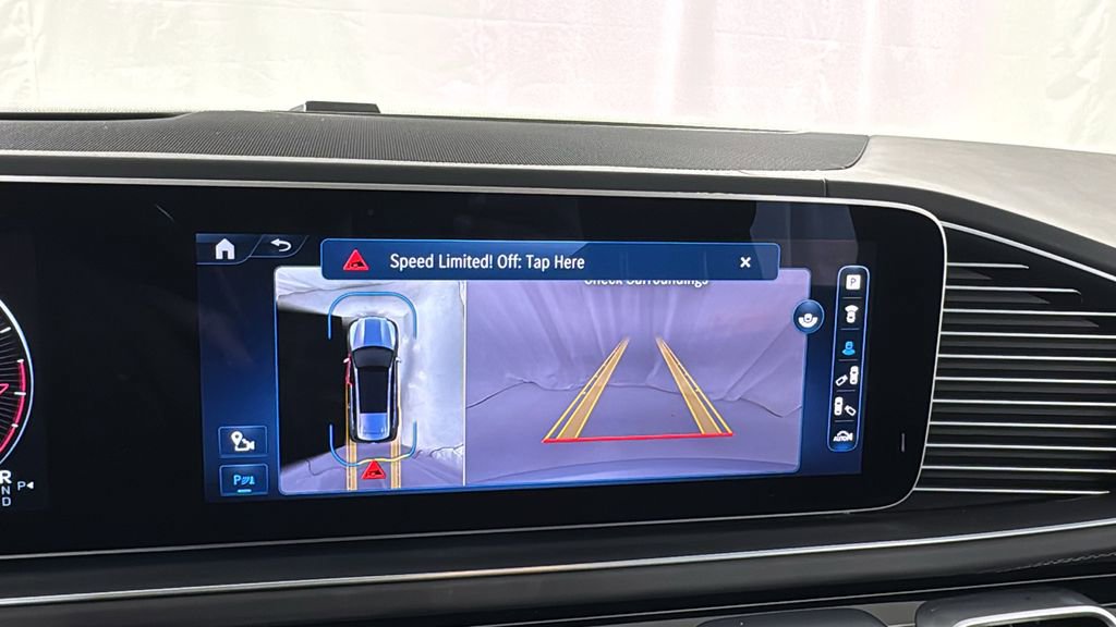 Used 2024 Mercedes-Benz GLS 580 4MATIC image 28