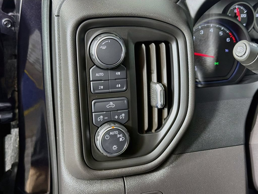 Used 2024 Chevrolet Silverado 1500 Custom Trail Boss AWD/4WD image 32