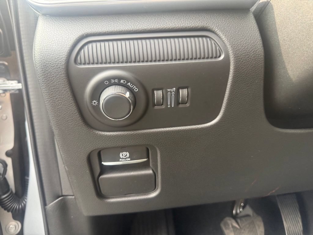 New 2026 Jeep Grand Wagoneer 4WD image 16