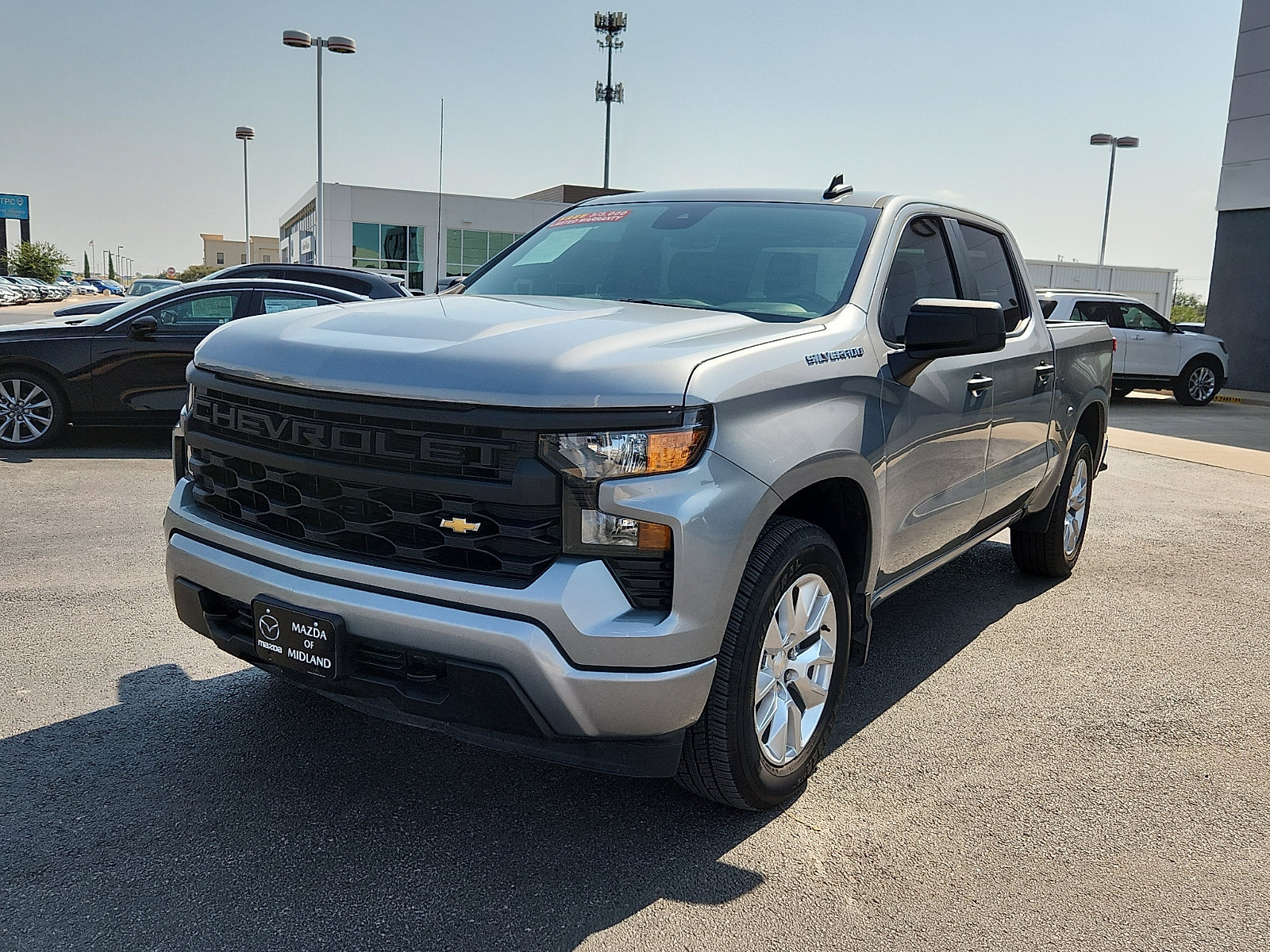 Used 2024 Chevrolet Silverado 1500 Custom RWD image 2