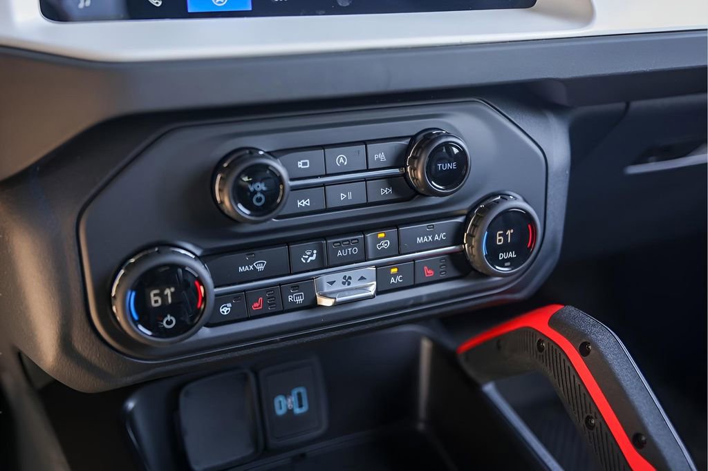 Used 2025 Ford Bronco Stroppe Edition AWD/4WD image 21