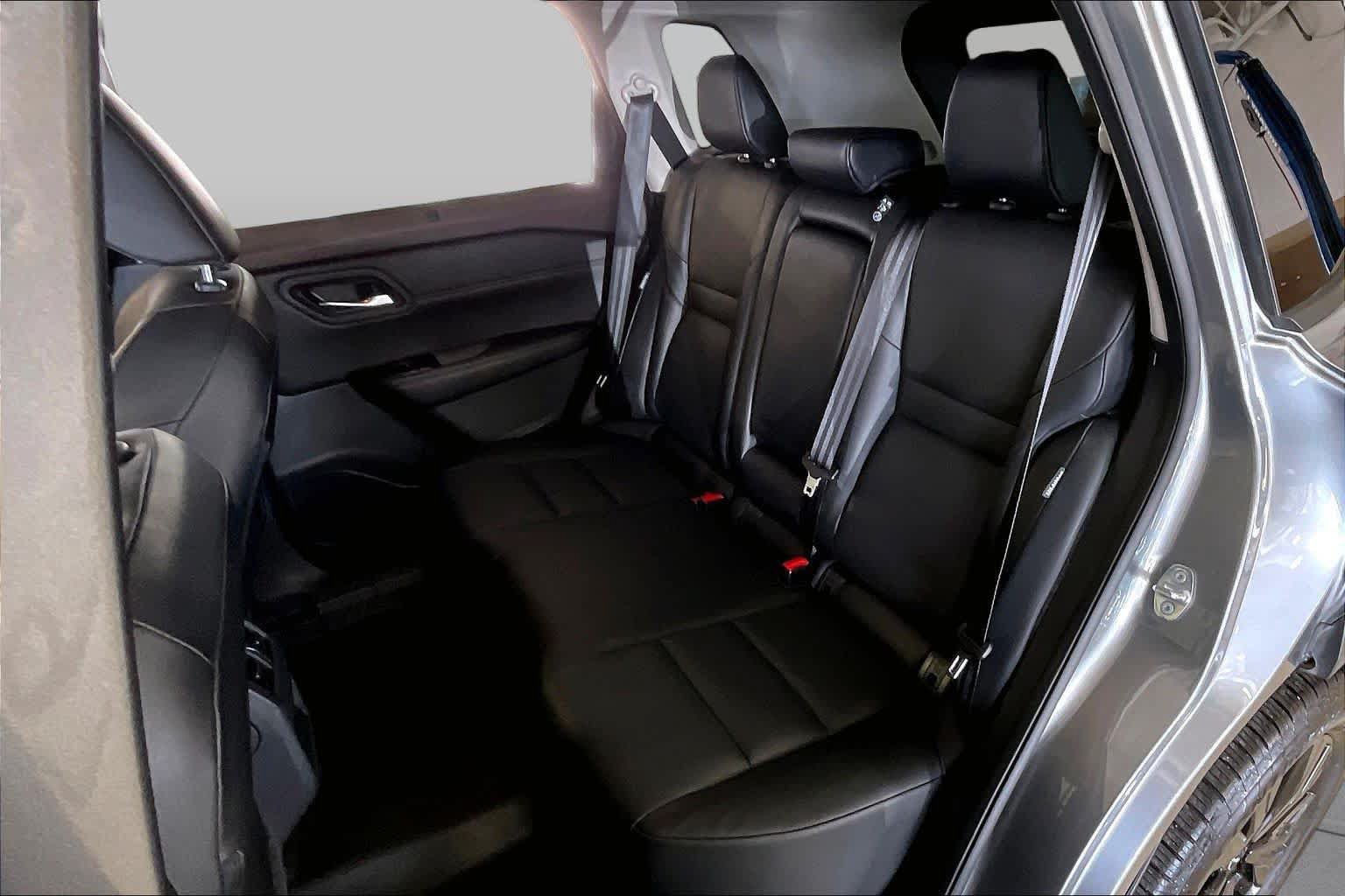 Used 2023 Nissan Rogue SV w/ SV Premium Package FWD image 19