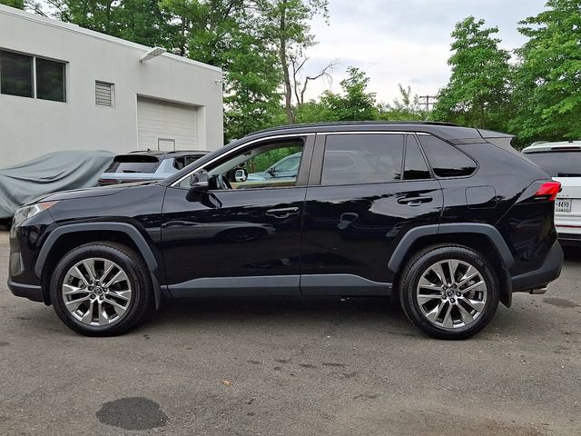 Used 2019 Toyota RAV4 XLE Premium w/ All Weather Liner Package AWD/4WD image 6
