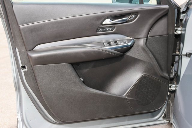 Used 2024 Cadillac XT4 Premium Luxury image 11