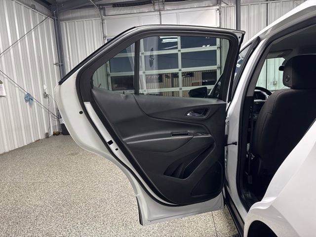 Used 2023 Chevrolet Equinox LT image 14