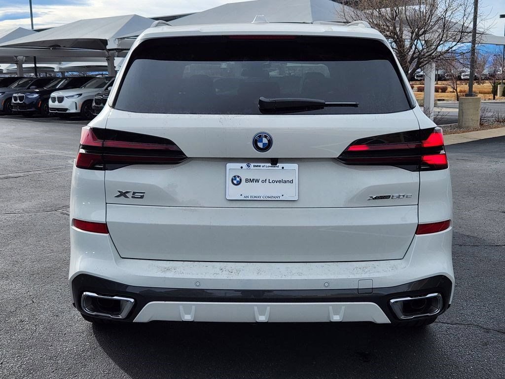 Used 2026 BMW X5 xDrive50e w/ M Sport Package AWD/4WD image 4