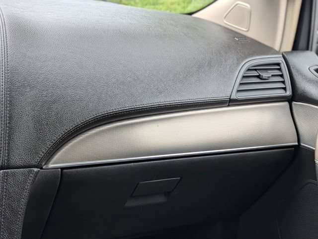 Used 2015 Lincoln MKX FWD image 16