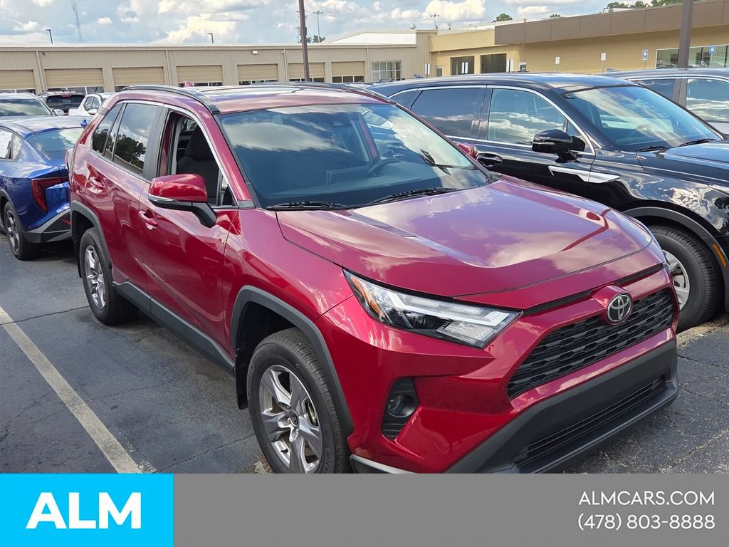 Used 2025 Toyota RAV4 XLE w/ Convenience Package FWD image 3