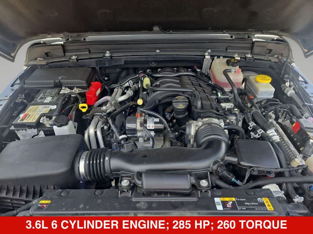 Used 2022 Jeep Wrangler Unlimited Rubicon AWD/4WD image 13