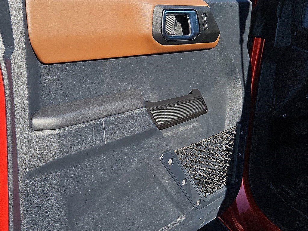 Used 2024 Ford Bronco Outer Banks image 18