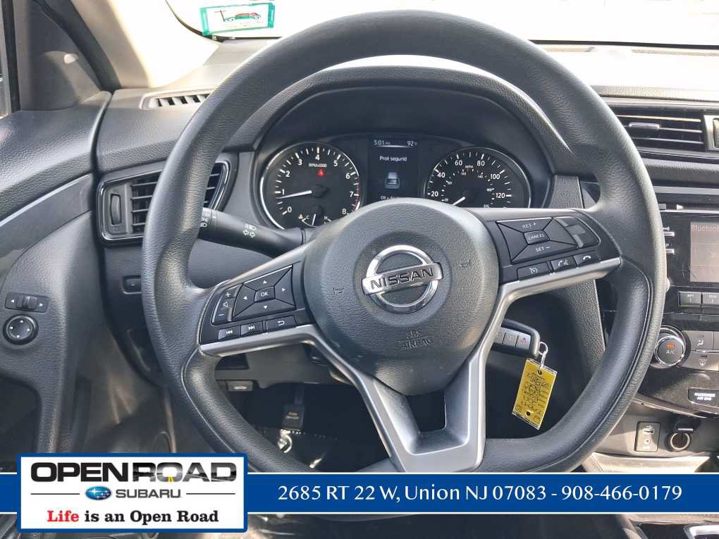 Used 2017 Nissan Rogue S w/ Appearance Package AWD/4WD image 17