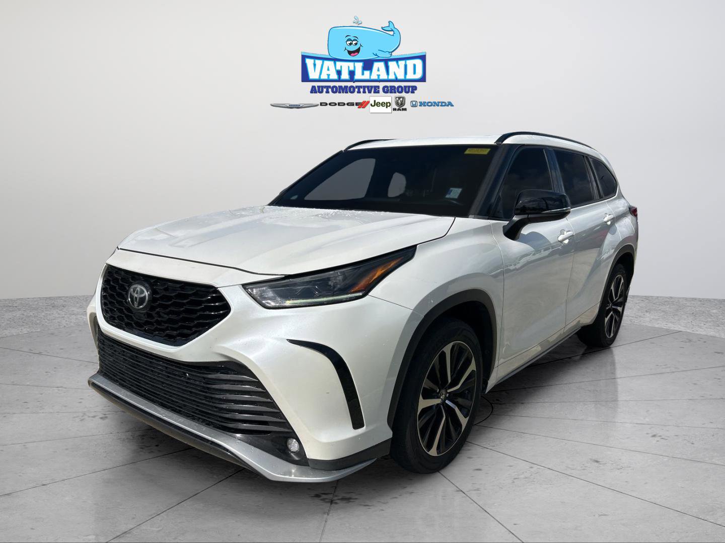 Used 2021 Toyota Highlander XSE