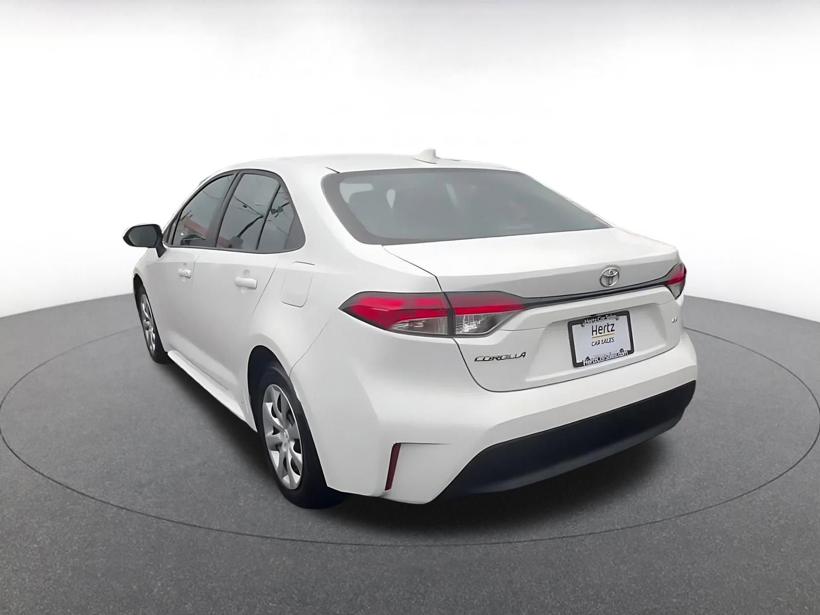 Used 2025 Toyota Corolla LE image 11