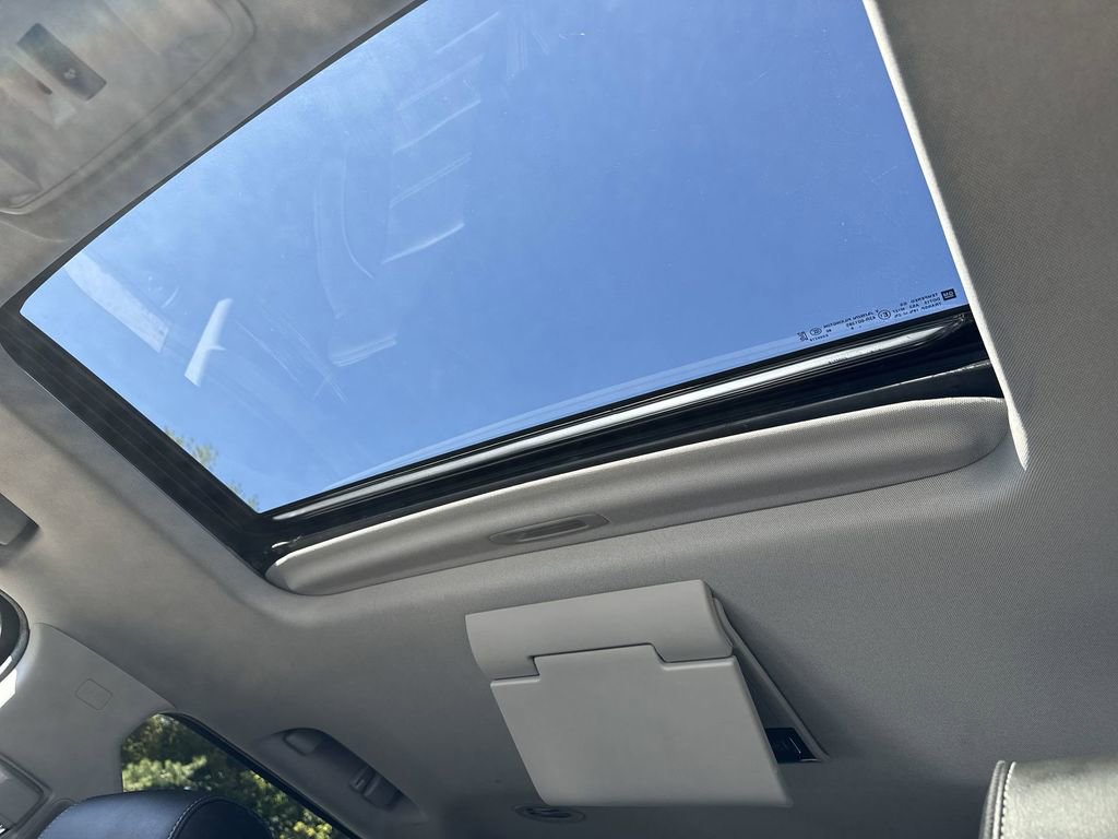 Used 2020 GMC Yukon Denali w/ Denali Ultimate Package image 22