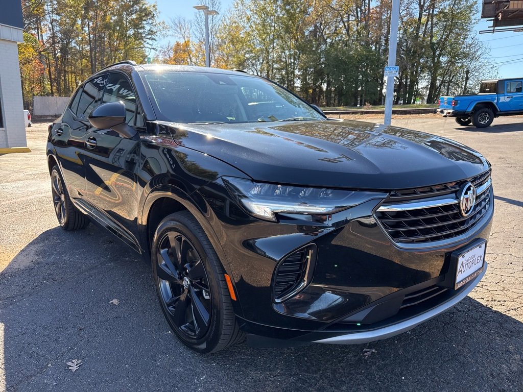 Used 2023 Buick Envision Essence w/ Sport Touring Package image 4
