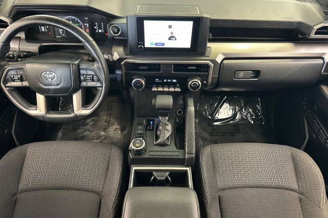Certified 2025 Toyota 4Runner SR5 AWD/4WD image 17