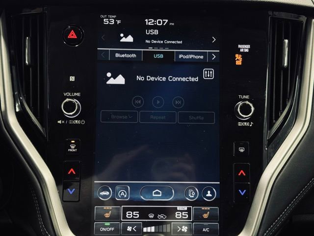 Used 2024 Subaru Outback Premium image 32