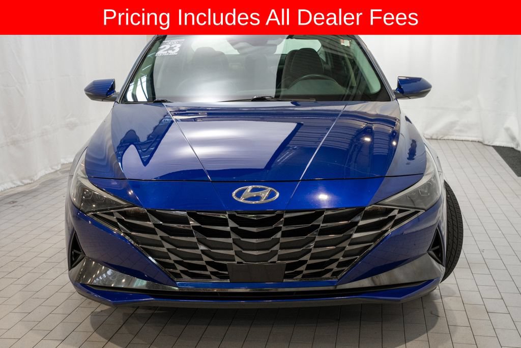 Used 2023 Hyundai Elantra Limited FWD image 2