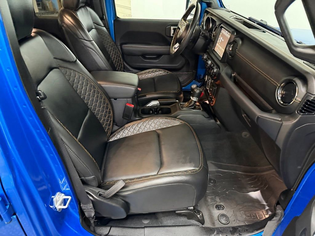 Used 2022 Jeep Wrangler Unlimited Sahara image 40