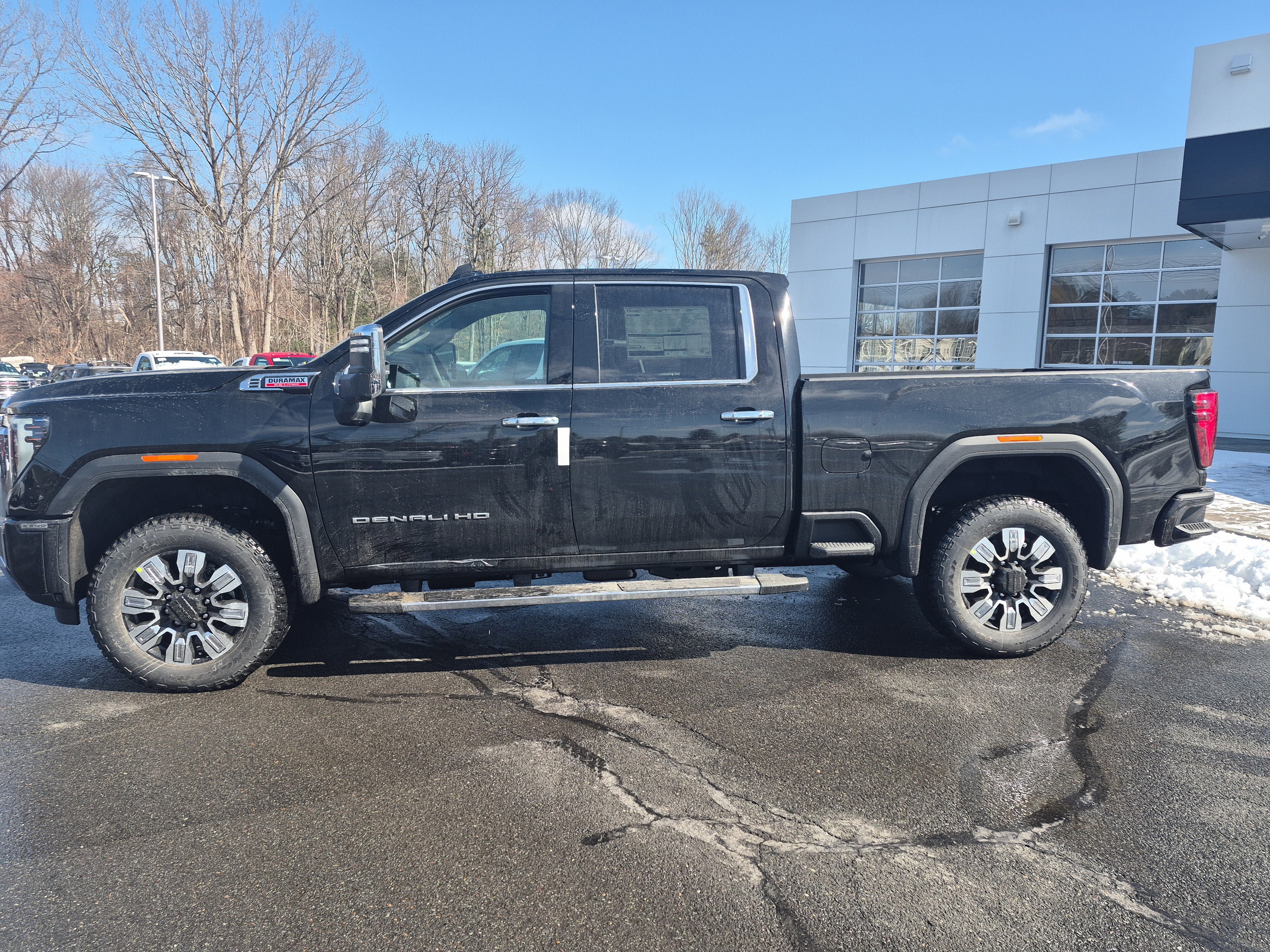 New 2026 GMC Sierra 2500 Denali w/ Denali Reserve Package AWD/4WD image 2