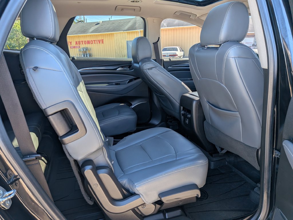 Used 2020 Buick Enclave Essence FWD image 25