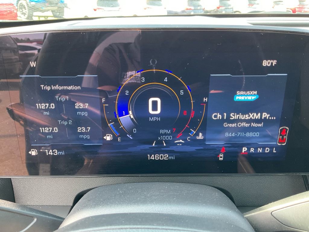 Used 2025 Chevrolet Traverse LT image 18