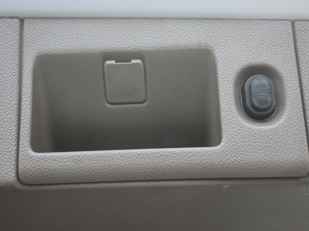 Used 2019 GMC Yukon SLT AWD/4WD image 47