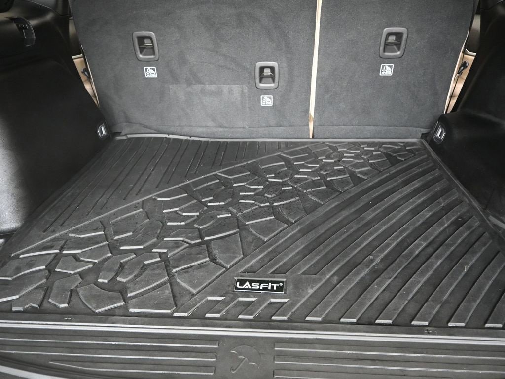 Used 2024 Jeep Grand Cherokee Limited w/ Luxury Tech Group II image 22