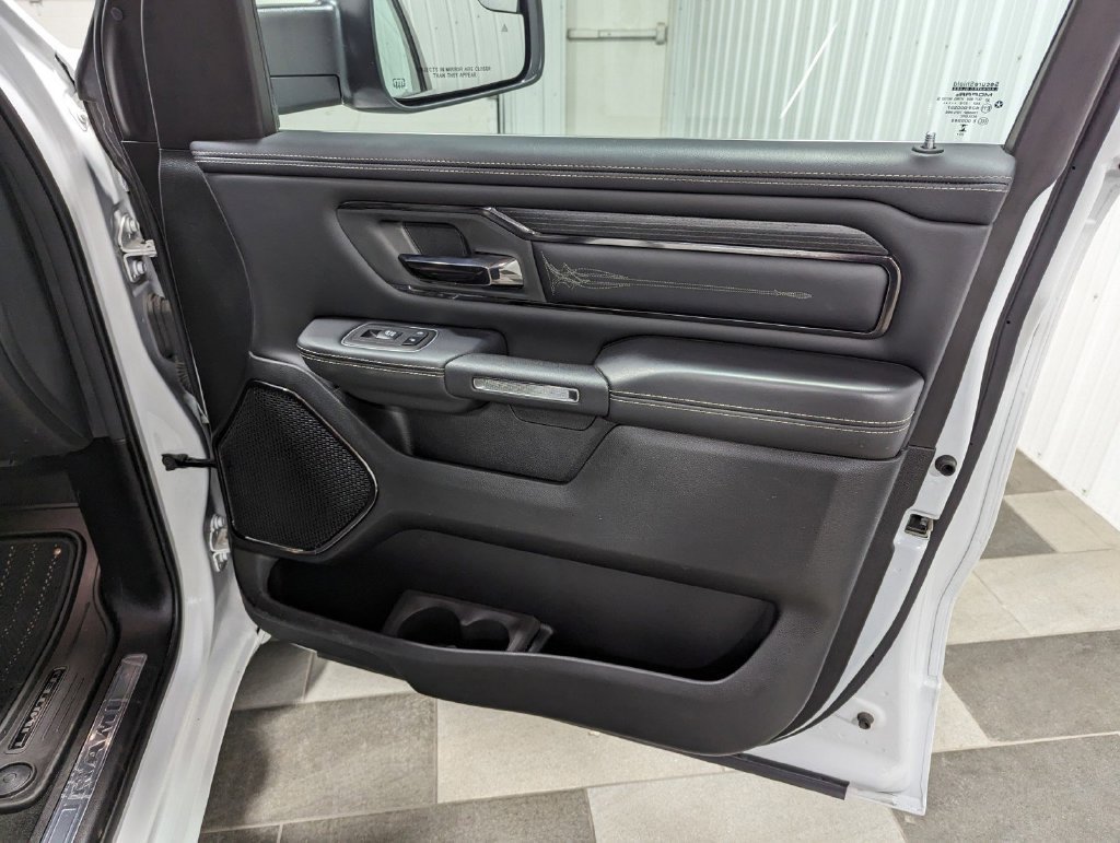 Used 2024 RAM 1500 Limited w/ Body Color Bumper Group AWD/4WD image 31