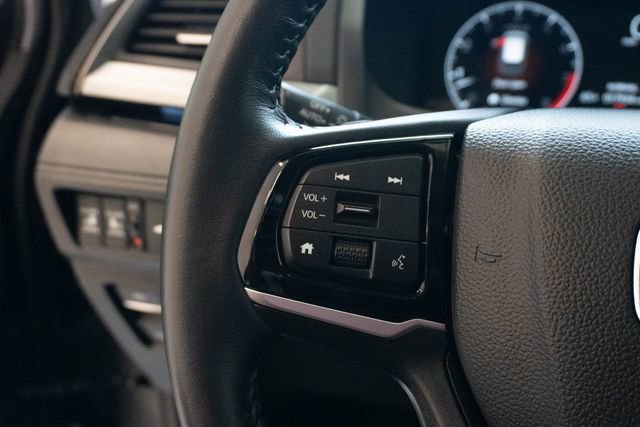 Certified 2025 Honda Odyssey Touring image 25