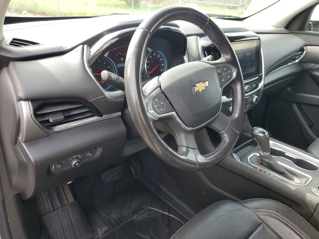 Used 2020 Chevrolet Traverse LT w/ LPO, Floor Liner Package AWD/4WD image 8