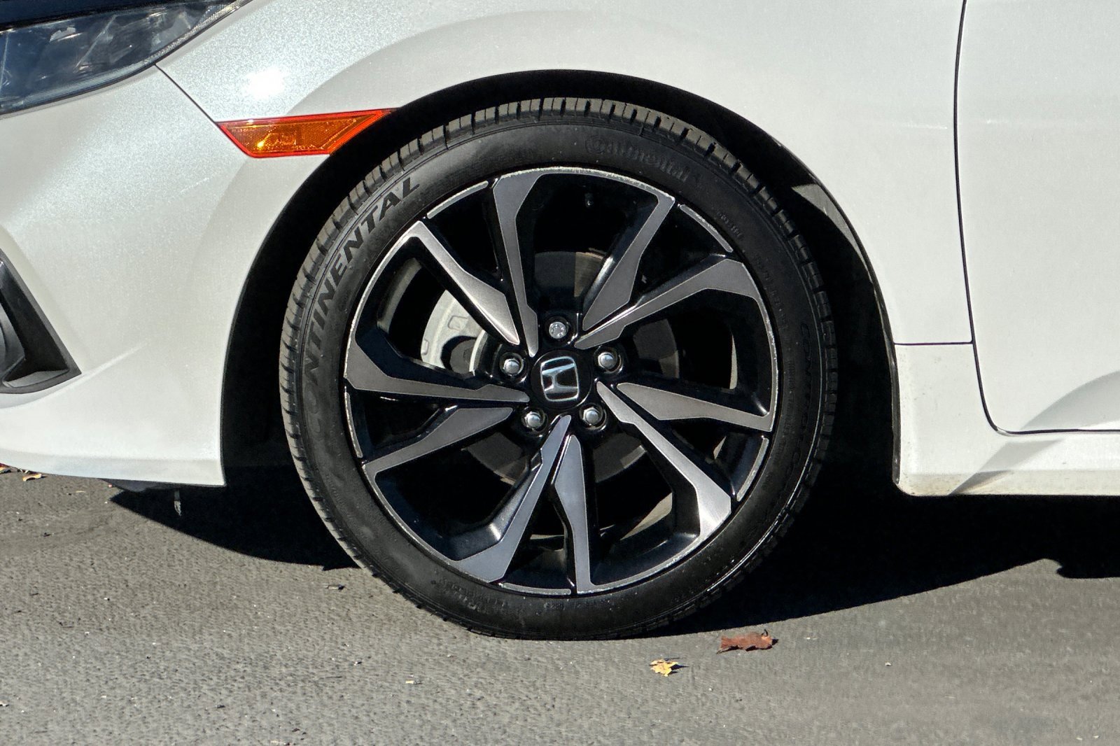 Used 2020 Honda Civic Sport image 24