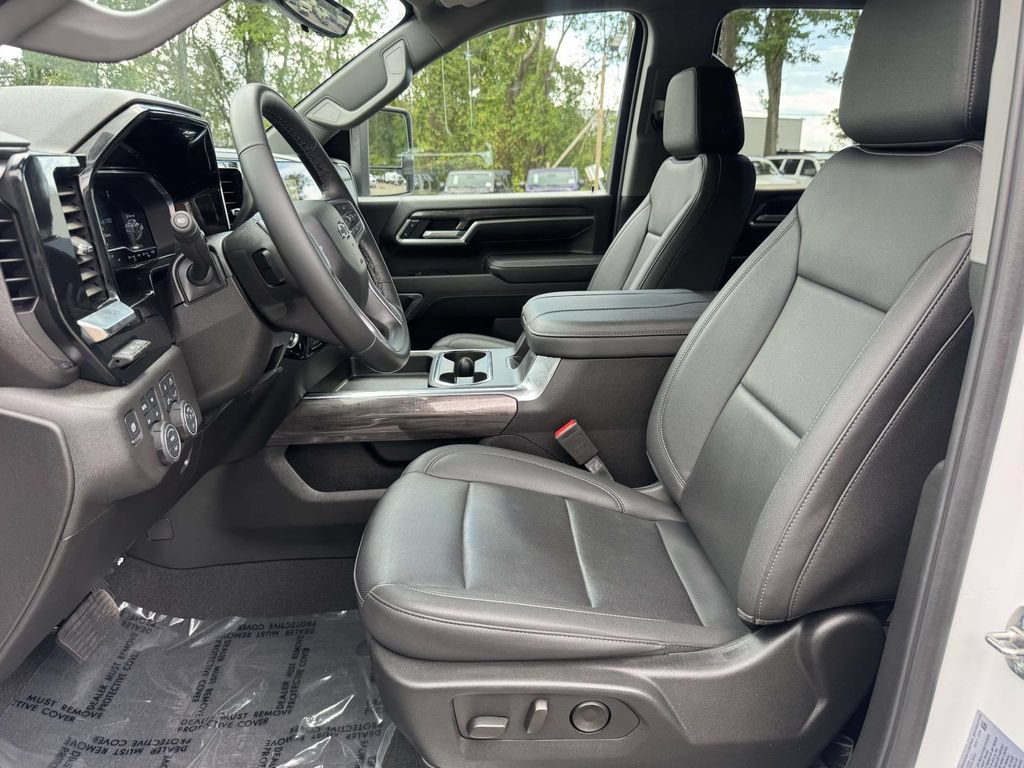 Used 2024 Chevrolet Silverado 2500 LTZ w/ LTZ Plus Package AWD/4WD image 14