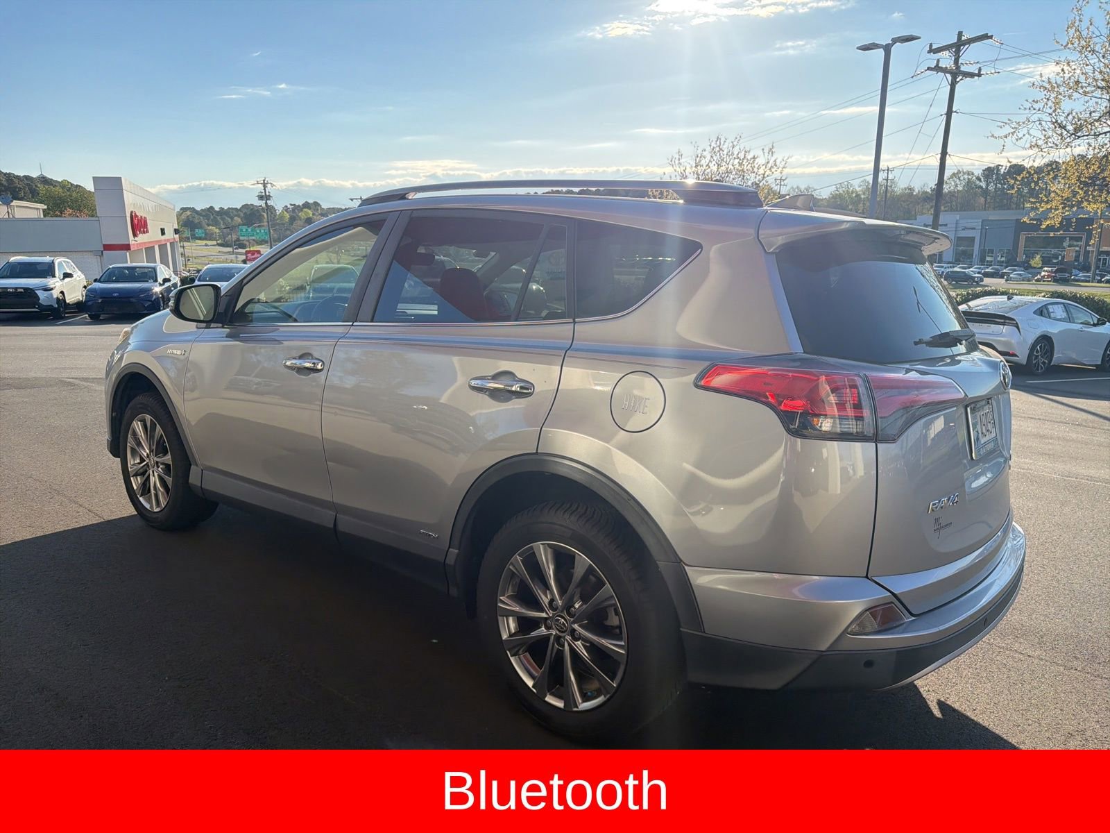 Used 2017 Toyota RAV4 Limited image 12